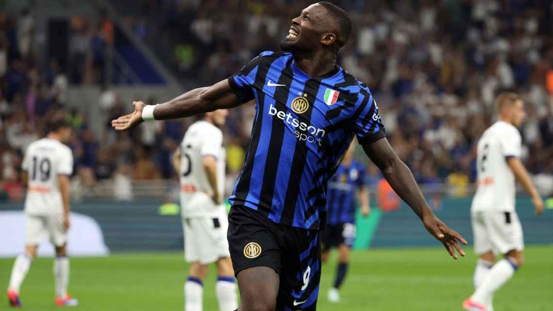 Inter de Milão atropela Atalanta e dorme na liderança do Campeonato Italiano