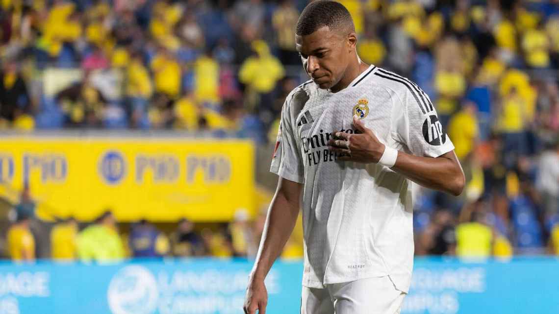 Jornal espanhol ‘corneta’ Mbappé no Real Madrid: ‘Segue sem se entender com Vinicius Jr.’