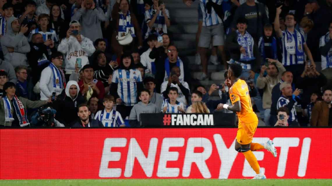 Multicampeão com o Real Madrid detona Vinicius Jr. por fazer gesto de ‘silêncio’ para torcida: ‘Joga pedras no próprio telhado’