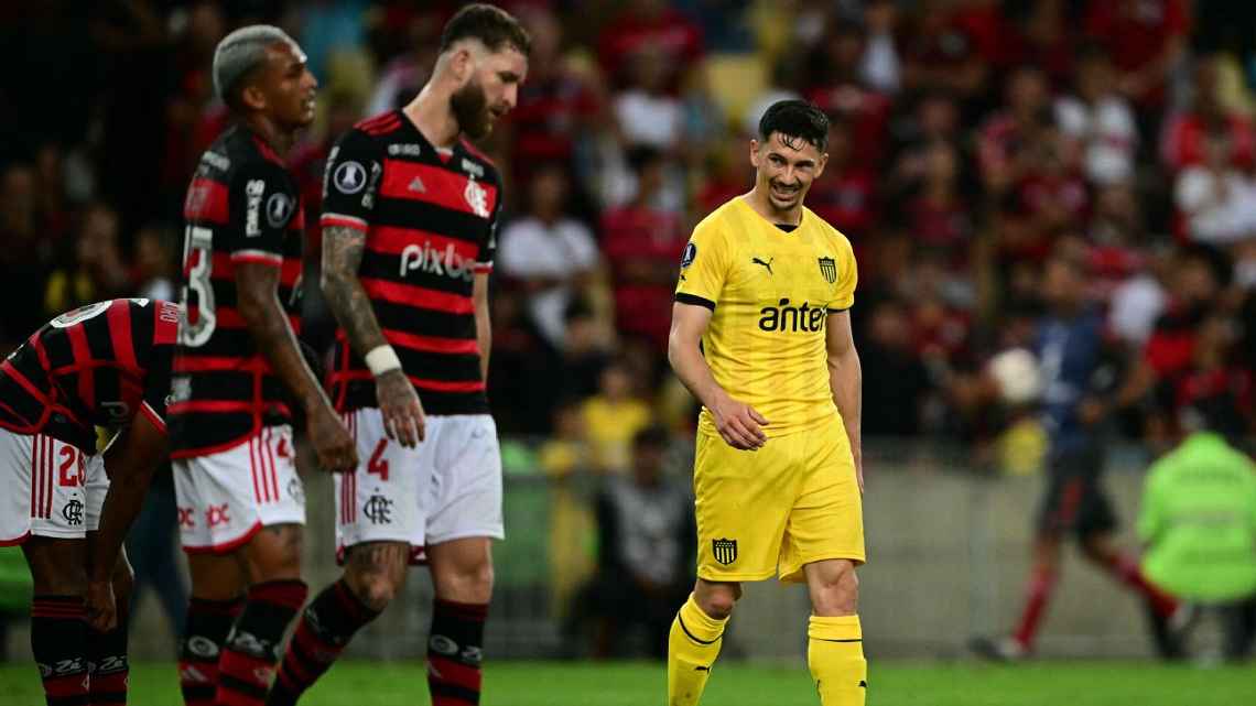 Léo Pereira diz que derrota do Flamengo é surpresa e critica pressa do time: ‘Torcida fica muito impaciente com a gente’