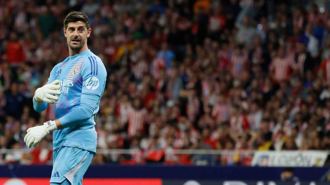 Courtois sofre lesão muscular e vira desfalque no Real Madrid, mas não preocupa para El Clásico