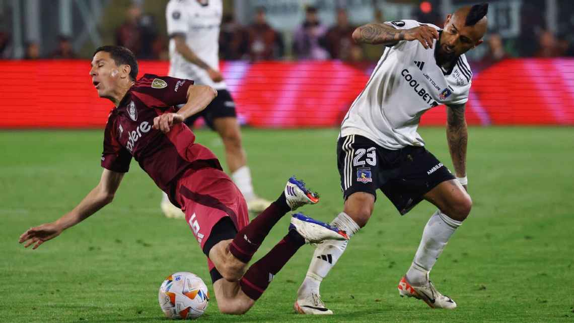 Ex-Flamengo, Vidal detona e causa polêmica com jogadores do River Plate na Libertadores: ‘Tenho mais títulos que todos’