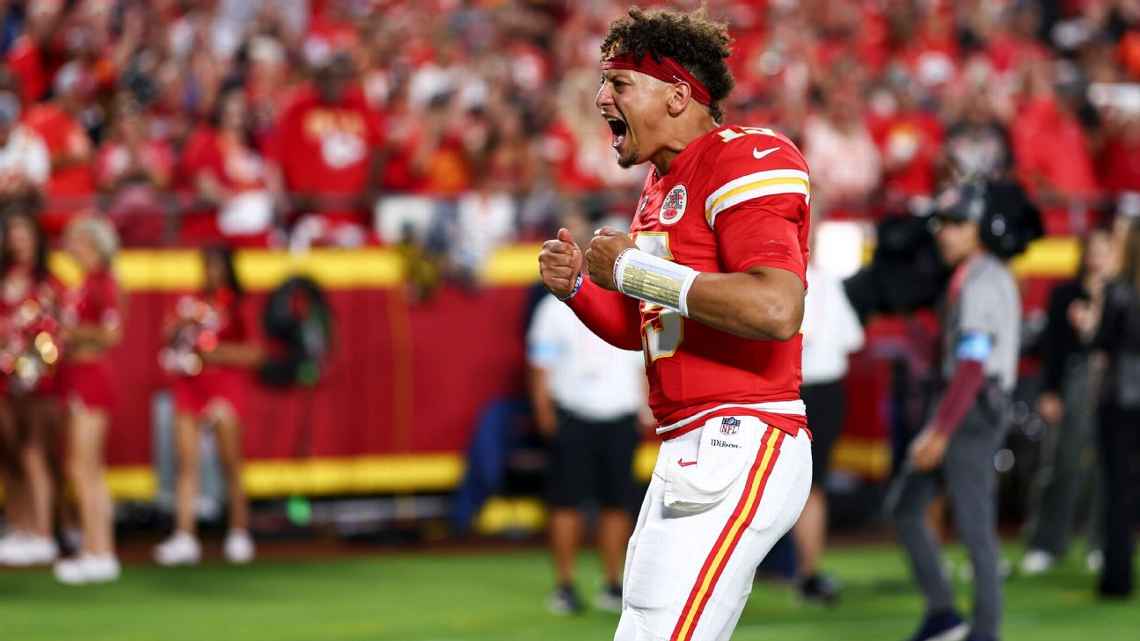 Na abertura da NFL, Chiefs contam com sorte no último lance e vencem Ravens por ‘dedão do pé’ em revanche da última final da AFC