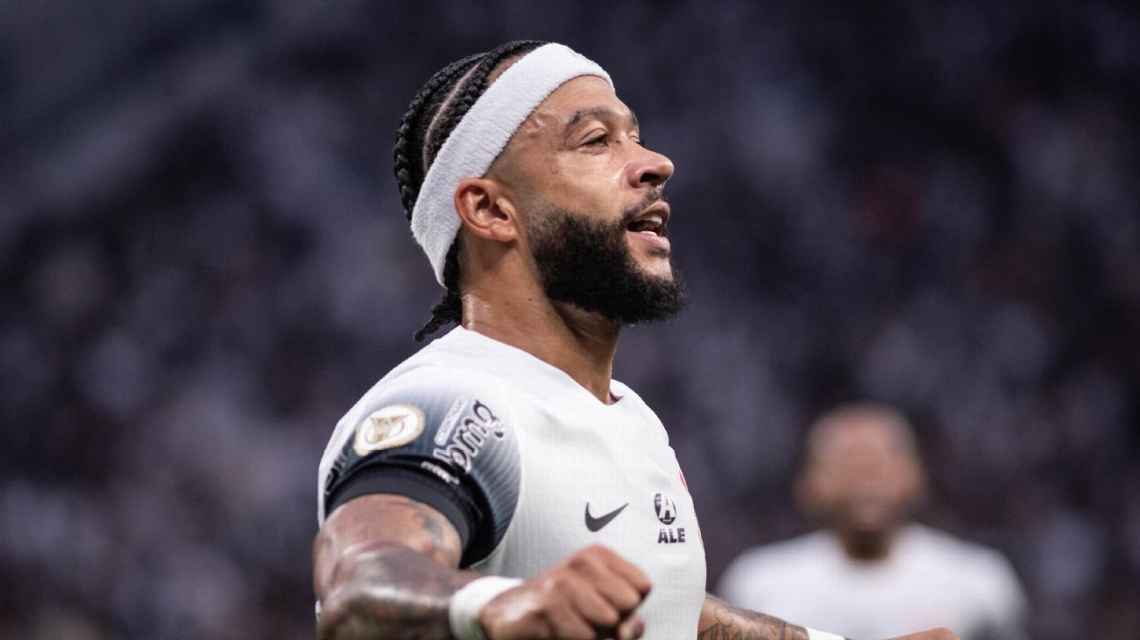 Memphis Depay celebra estreia pelo Corinthians e faz ‘previsão’ ao torcedor: ‘Tenho certeza’