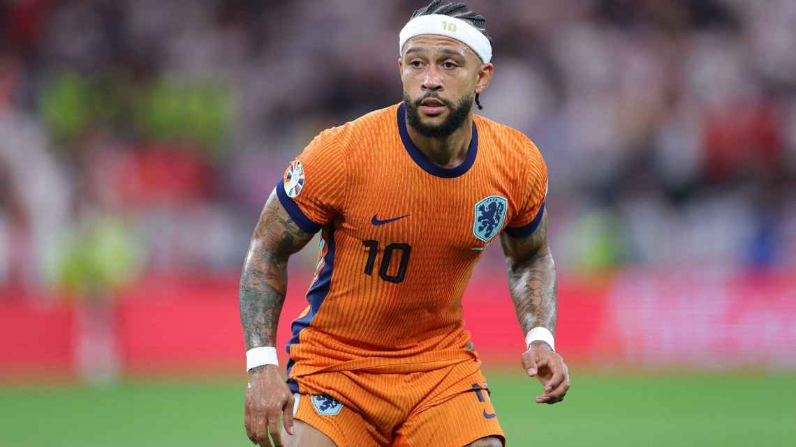 Memphis Depay no Corinthians? 10 coisas para saber sobre momento do atacante ex-Barcelona