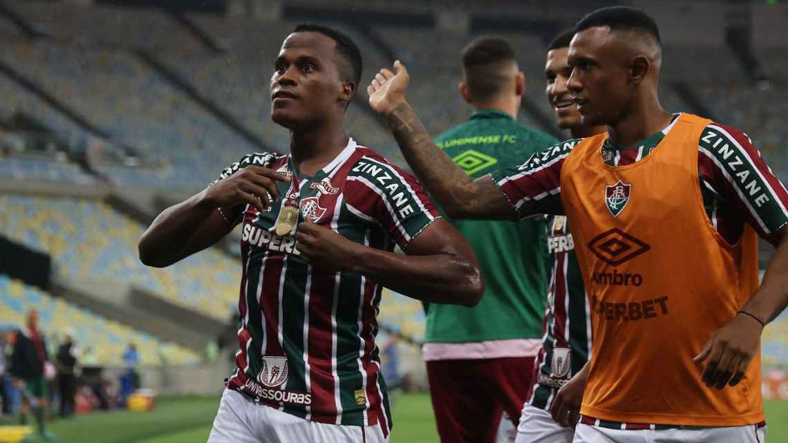 Arias marca, Fluminense vence o Cruzeiro em reencontro com Diniz e deixa Z-4 do Brasileirão