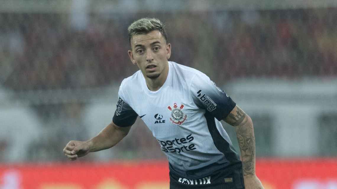 Corinthians comunica lesão, e Ramón Díaz perde Ryan por até dois meses