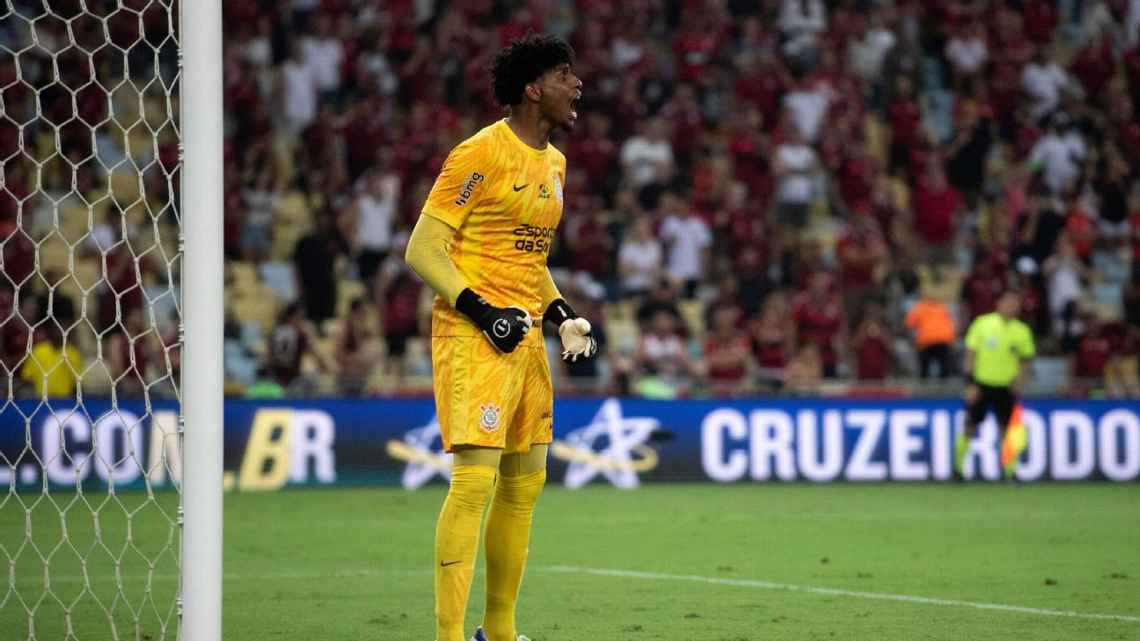 Caiu o PIX: Corinthians paga R$ 500 mil ao Flamengo por utilizar Hugo Souza na Copa do Brasil