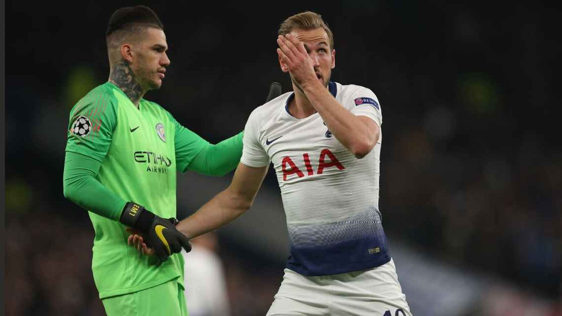 ‘Guardiola é chato?’: as respostas de Ederson para molecada em entrevista especial no Dia das Crianças