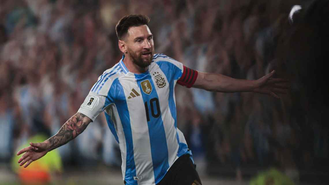 Messi se isola como 2º maior artilheiro de seleções e segue perseguição a Cristiano Ronaldo