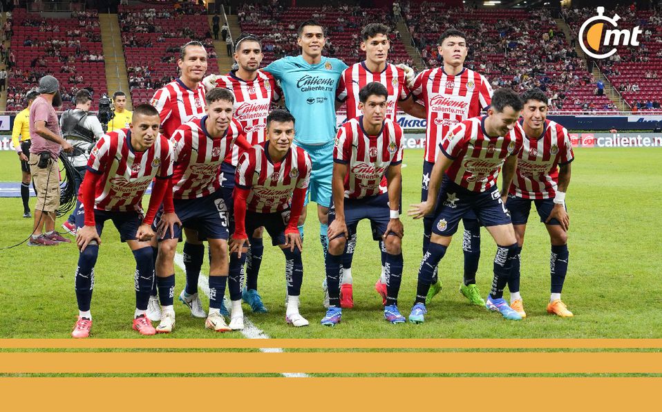 Chivas viaja a Puebla con una dura BAJA, pero también recupera a un jugador