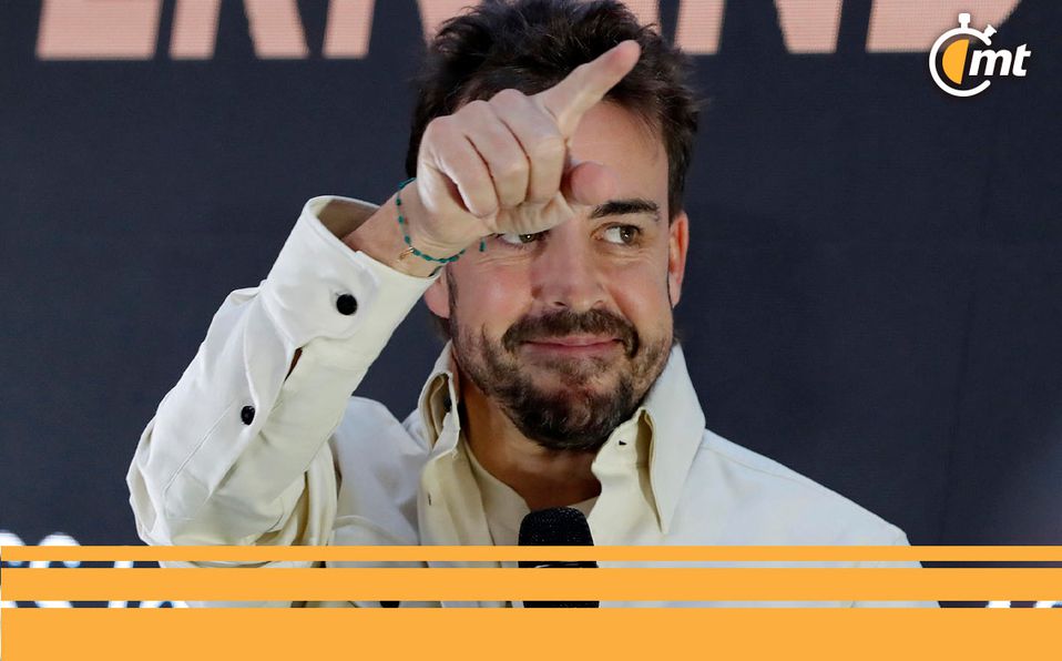 Fernando Alonso está de fiesta en México al llegar a 400 carreras de F1; afición se le entregó