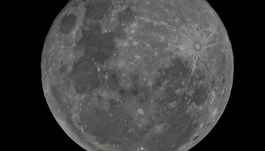 Luna de Castor: ¿cuándo se verá la última superluna del 2024 en Chile?