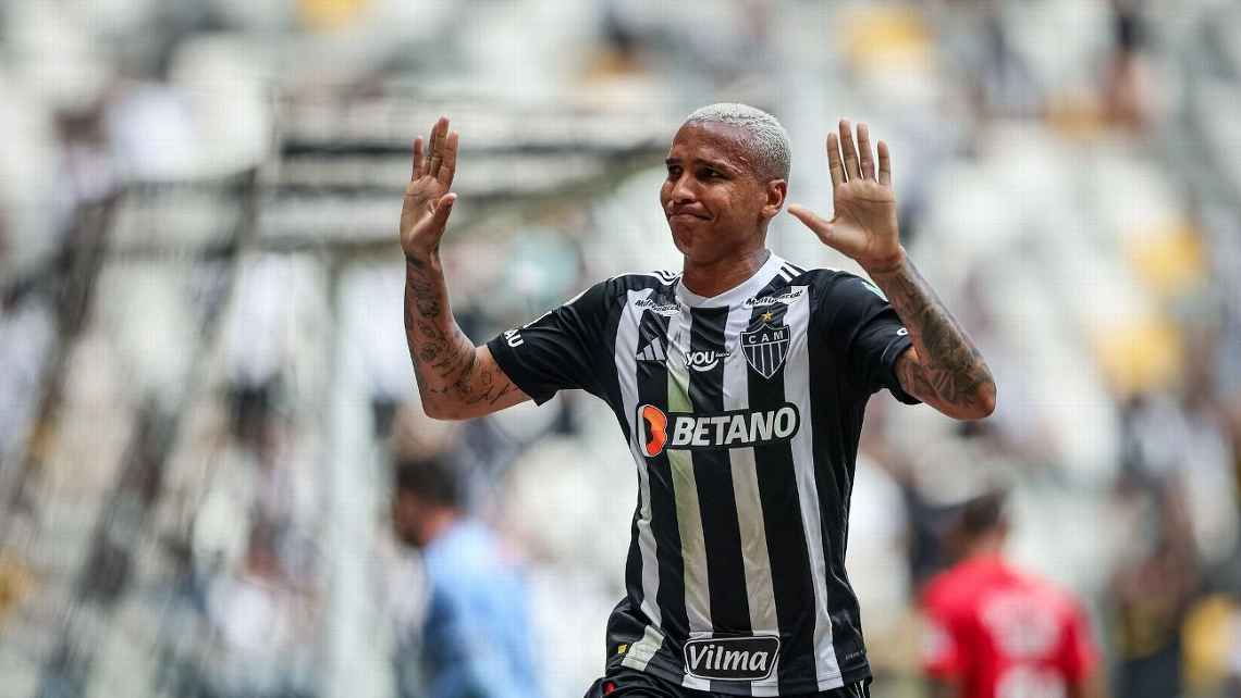 Zagueiro do Botafogo cita ‘circo’ de Deyverson e manda recado antes da final: ‘Não gosto que me provoquem’