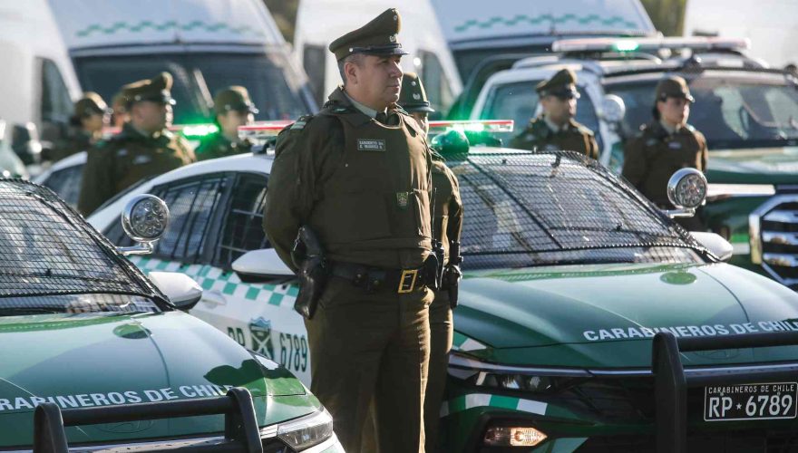 Sueldos de casi $4 millones: ¿cómo postular a las ofertas de trabajo para civiles en Carabineros de Chile?