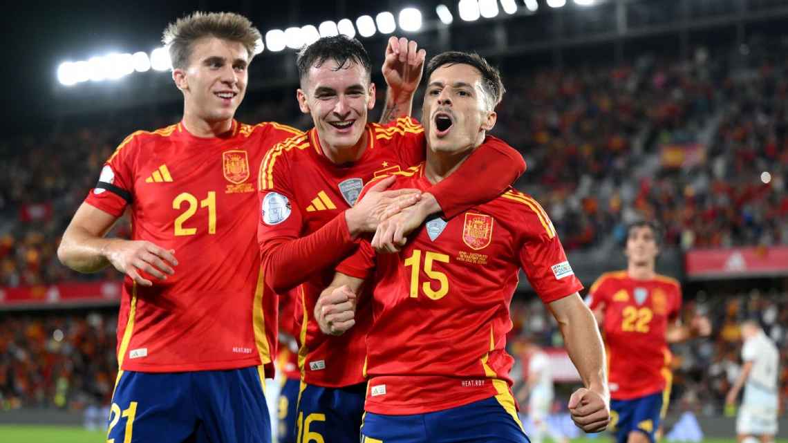 Espanha leva ‘susto’ com reservas, mas vence em jogo de 5 gols e rebaixa Suíça na Nations League