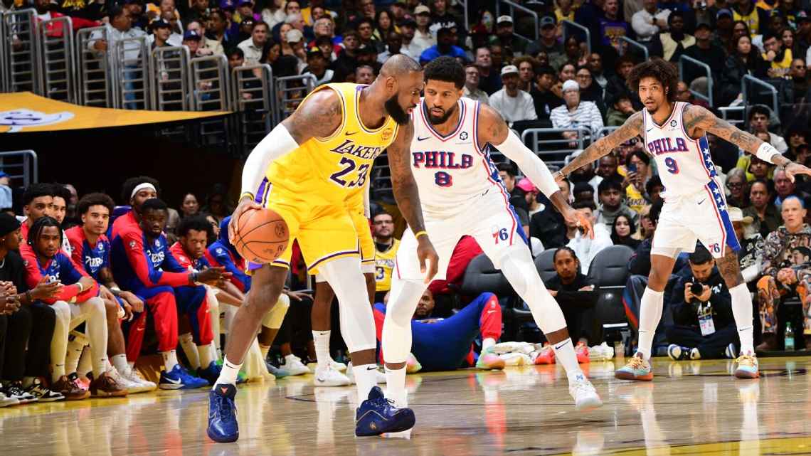 LeBron brilha com triplo-duplo, Lakers se recuperam e aumentam crise dos 76ers na NBA