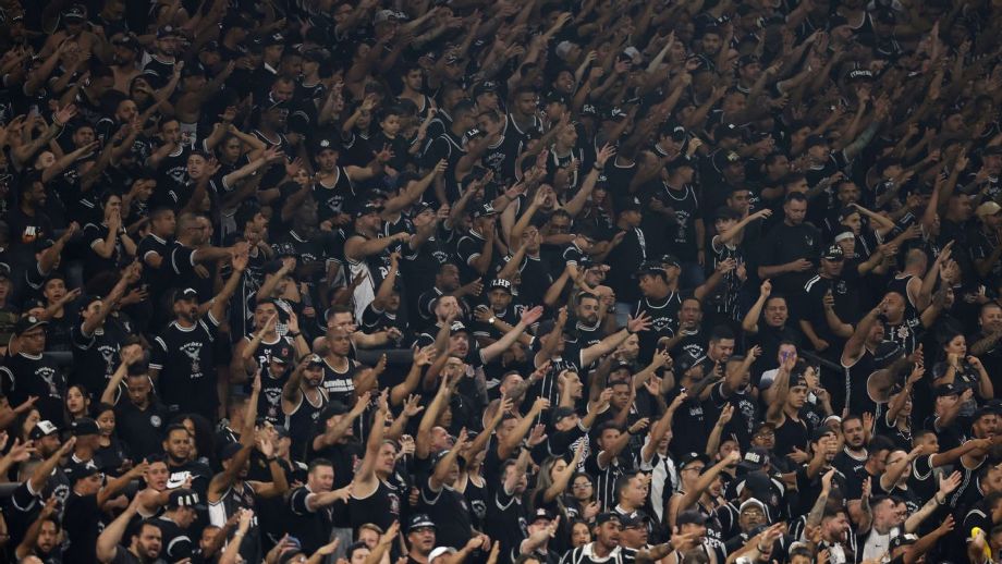 Corinthians, Caixa e Gaviões chegam a acordo para ‘vaquinha’ para quitar dívida da Neo Química Arena