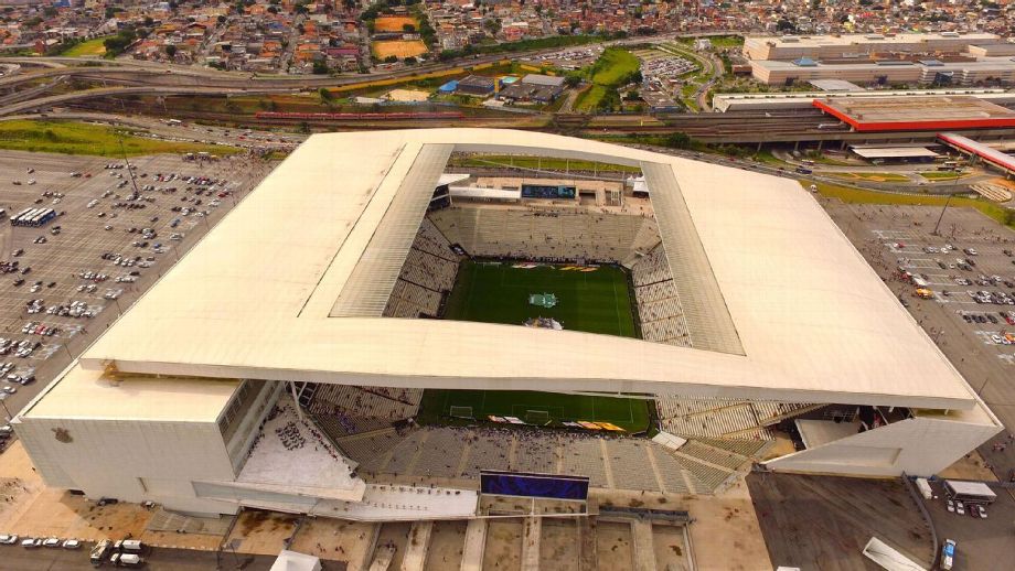 Agora vai? Sorteando até máquina de costura, outras vaquinhas para corintiano pagar estádio fracassaram