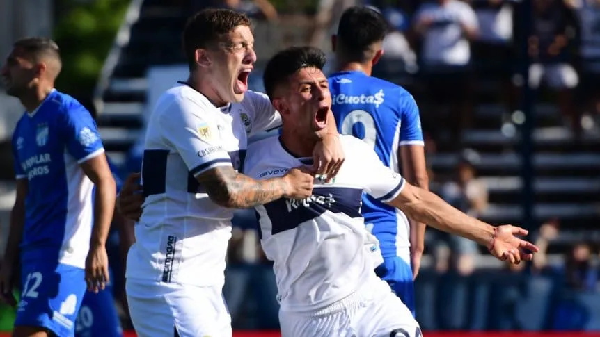 Gimnasia golpeó en el arranque y le alcanzó para vencer a Atlético Tucumán en el Bosque