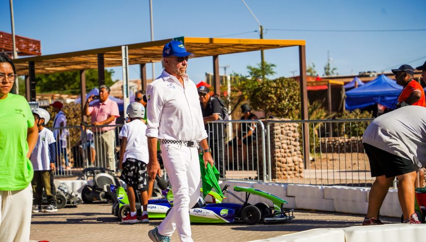 Eliseo Salazar llevó la electromovilidad a Toconao y San Pedro de Atacama con sus E-Karts