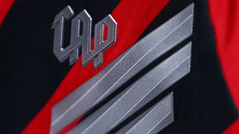 Athletico-PR anuncia Maurício Barbieri, ex-Flamengo e Vasco, como técnico para a próxima temporada