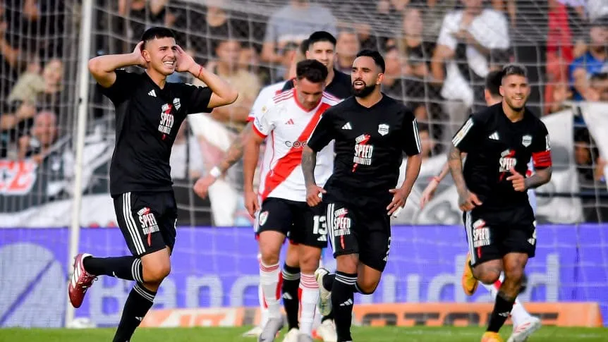 Los puntos que “regaló” River y que hoy lo harían pelear el título