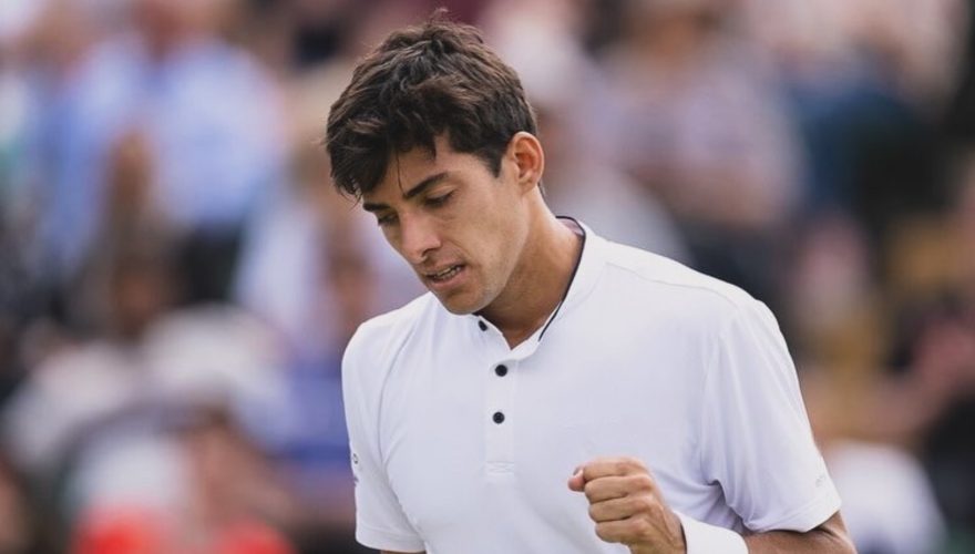 Cristian Garin arrasa en su debut en la qualy del Australian Open 2025 y se medirá con un duro rival: cuándo juega y dónde ver en vivo