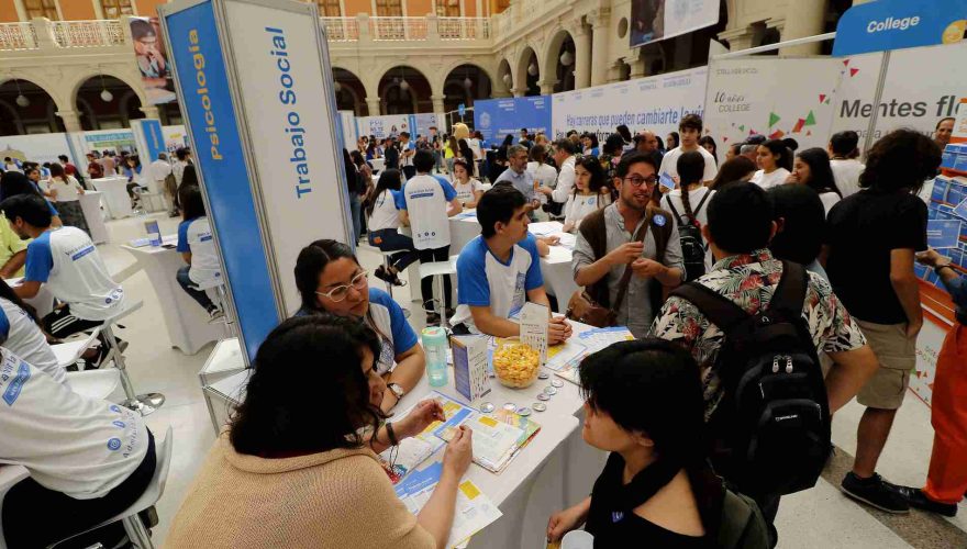 Admisión 2025: las distintas ferias del postulante con visitas guiadas y charlas a estudiantes