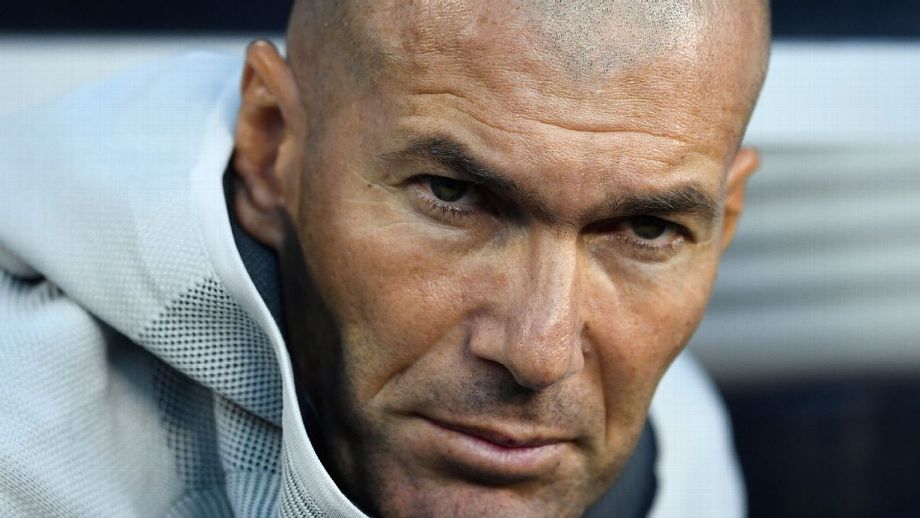 ‘A hora de Zidane’: jornal crava futuro emprego de técnico parado há quase 4 anos