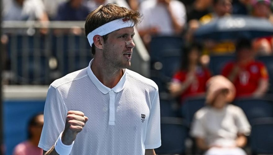 Nicolás Jarry vs Benjamin Bonzi: a qué hora y dónde ver en vivo el partido del ATP de Brisbane