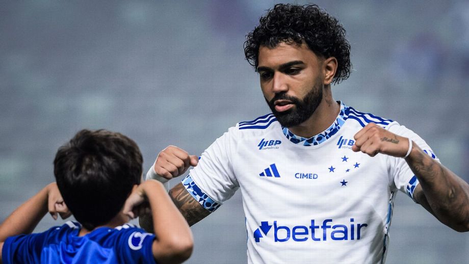 Gabigol desencanta no primeiro jogo do Cruzeiro sem Diniz e volta a anotar hat-trick depois de 3 anos