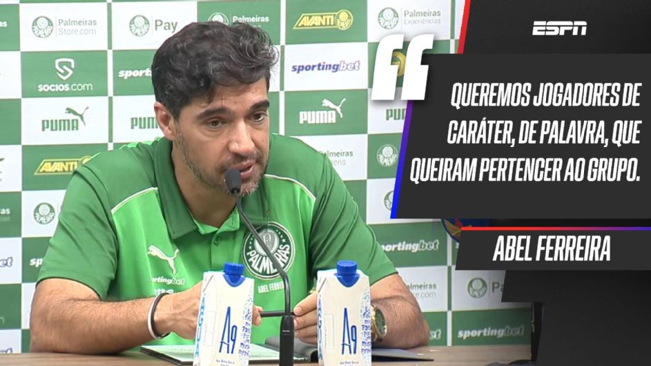 Abel fala firme e cita ‘grupo de homens’ no Palmeiras em pergunta sobre Claudinho: ‘Queremos jogadores com caráter’