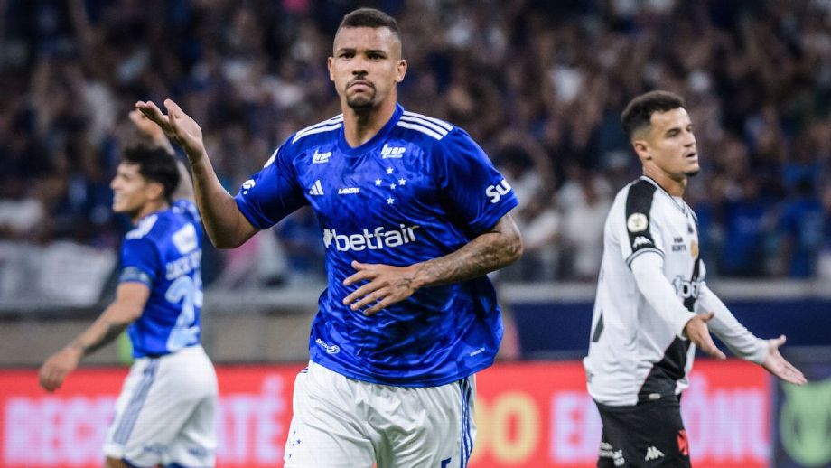 Santos anuncia contratação de zagueiro Zé Ivaldo, que estava no Cruzeiro