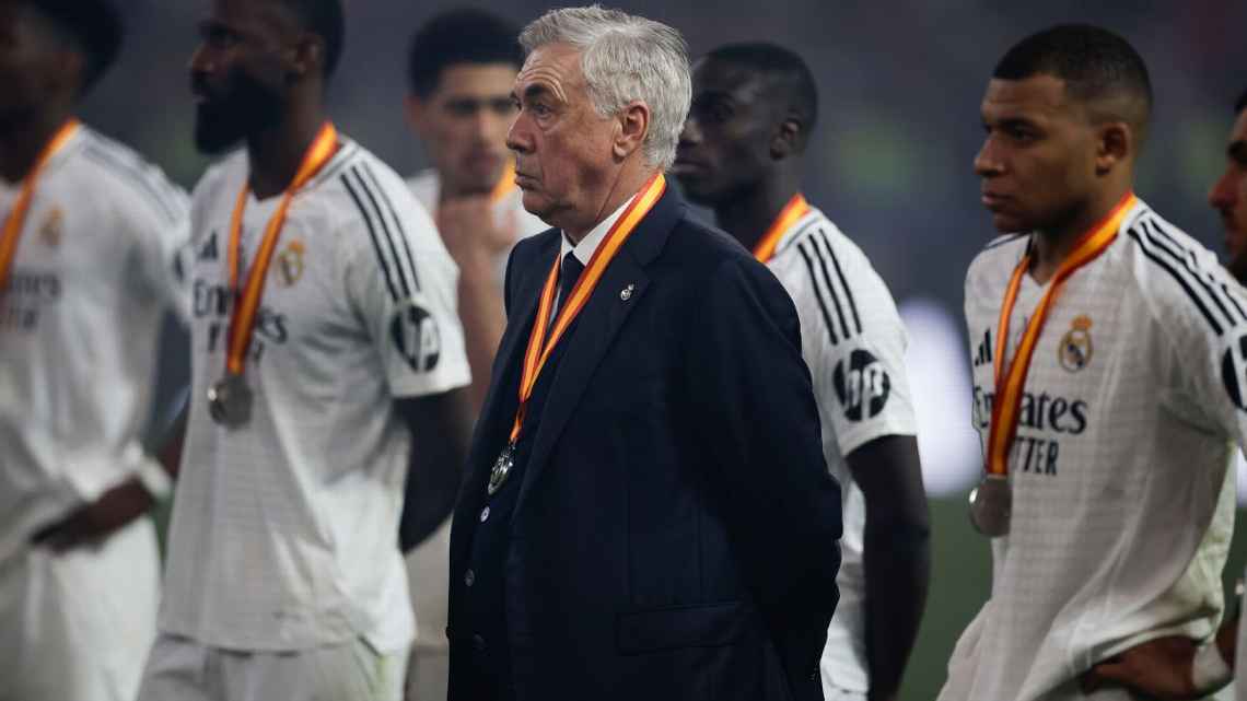 Ancelotti ameaçado? Jornal detalha consequências do Real Madrid após goleada para o Barcelona