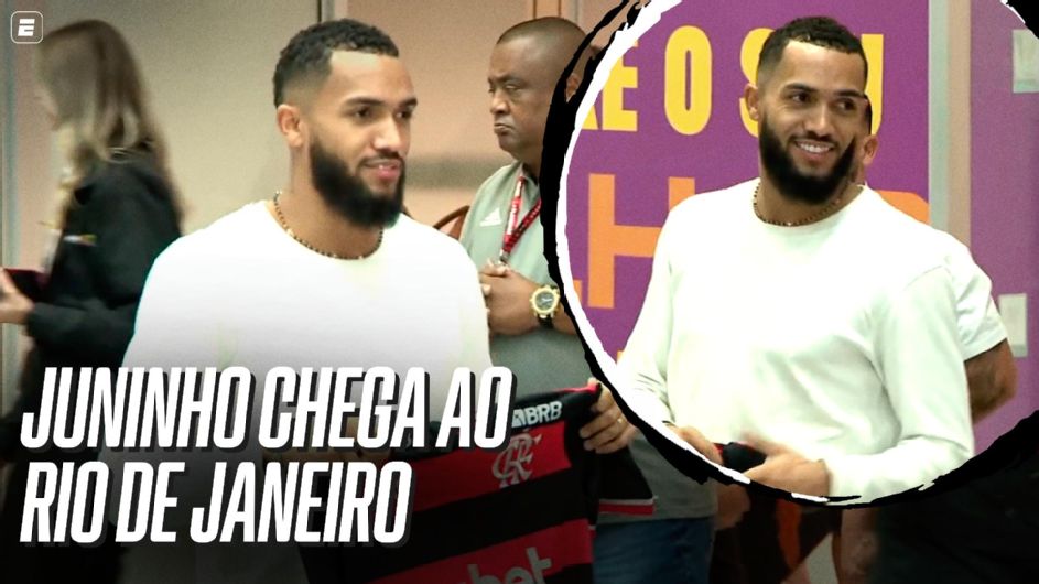 Novo atacante do Flamengo, Juninho chega ao Rio de Janeiro, posa com camisa rubro-negra e vibra: ‘Muito feliz’