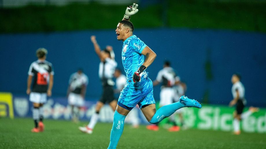 Corinthians faz gol com 6 minutos, elimina o Vasco e encara o Grêmio na semifinal da Copinha