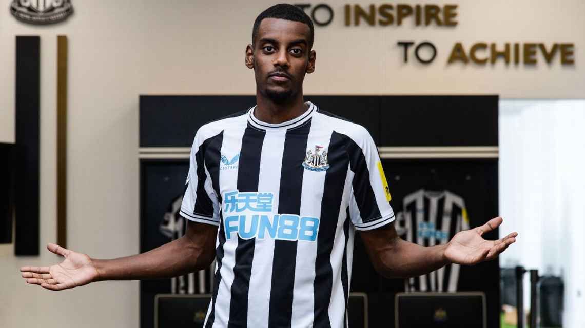 O ‘problema de R$ 762 milhões’ que mexe com Arsenal x Newcastle e o que assistir no Disney+