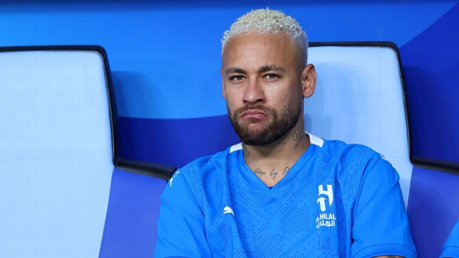 Neymar no Santos: ‘jogo de xadrez’ com pressa do pai e árabes quietos arrasta negociação