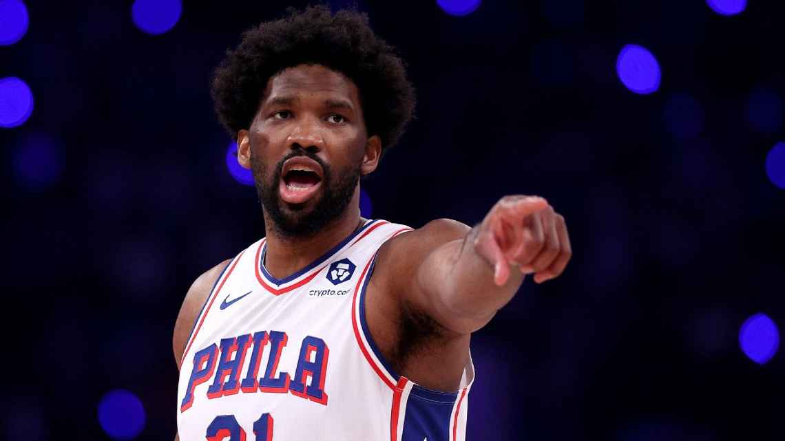 Por que ‘ausências’ de Embiid já incomodam outro astro dos 76ers e o que assistir no Disney+