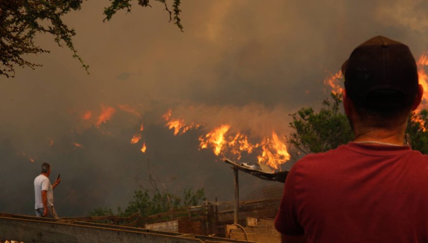 Cuáles son las comunas en las que regirá hoy el toque de queda nocturno para prevenir los incendios forestales