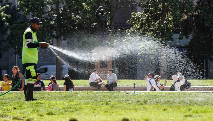 Bajan las temperaturas en la RM: revisa cuáles son las zonas que tendrán peak de calor este lunes