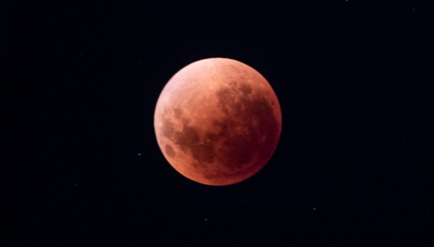 Eclipse lunar total en Chile: cuándo y a qué hora ver la luna de sangre