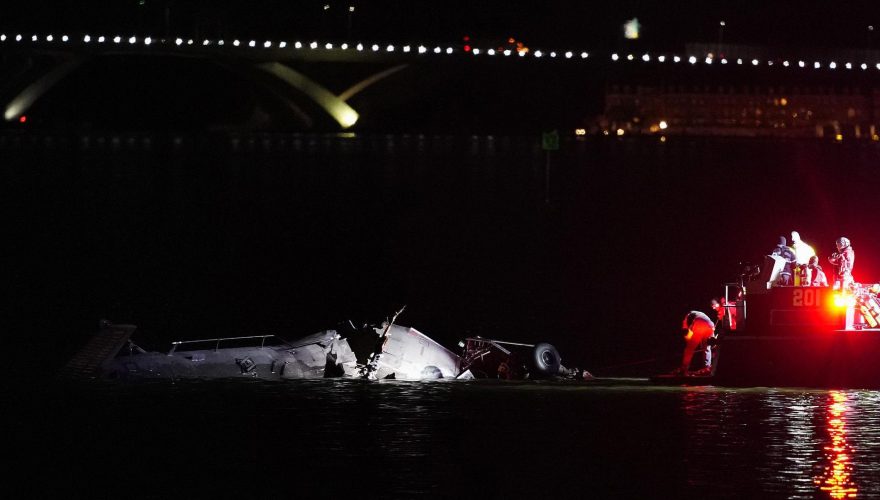 Medios extranjeros reportan víctima chilena en accidente aéreo en Washington D.C.