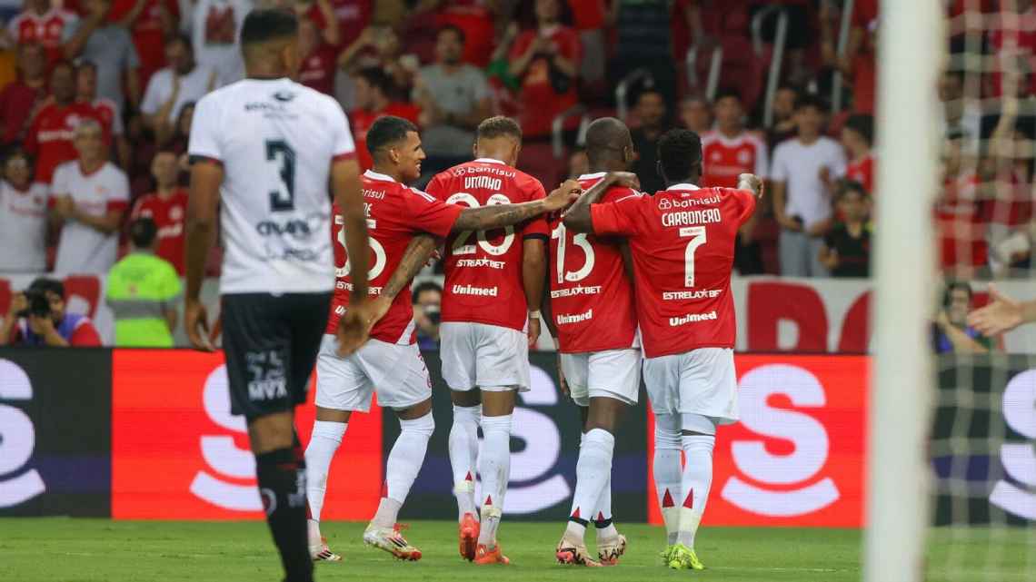 Internacional embala, vence a quarta seguida no Gauchão e pode garantir vaga na semi já no Gre-Nal 444