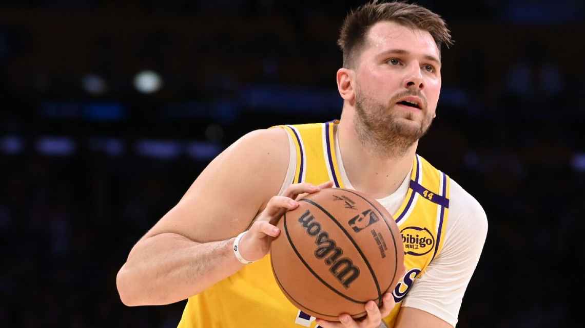 A ‘lei do ex’ dos Clippers que tenta derrubar início arrasador de Doncic nos Lakers e o que assistir no Disney+