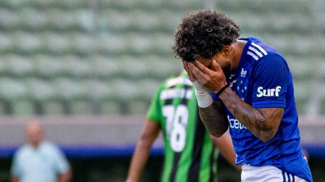 América-MG elimina o Cruzeiro nos pênaltis e aguarda por Atlético-MG ou Tombense na final do Mineiro