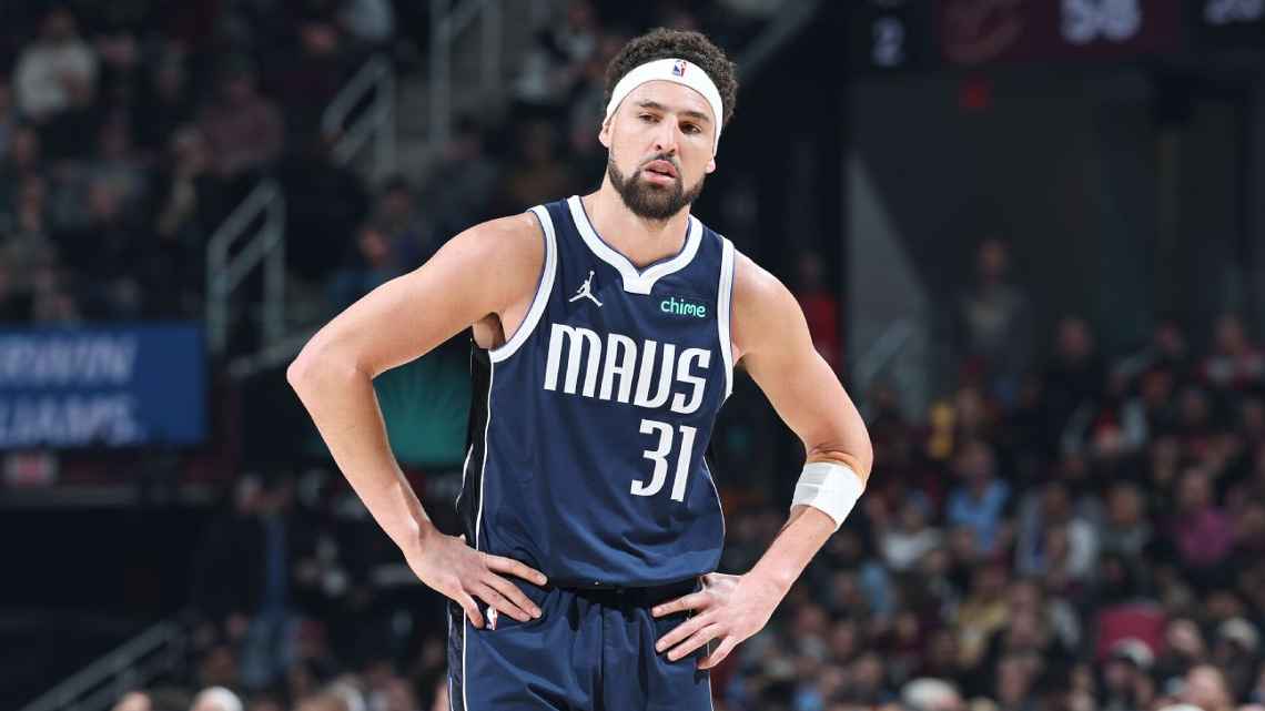 Na primeira partida após a troca de Luka Doncic, Mavs são atropelados pelos Cavs