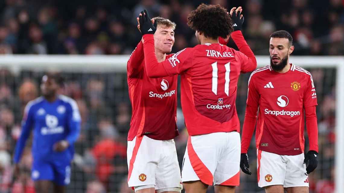 Com herói improvável, Manchester United vira sobre o Leicester e se classifica na Copa da Inglaterra