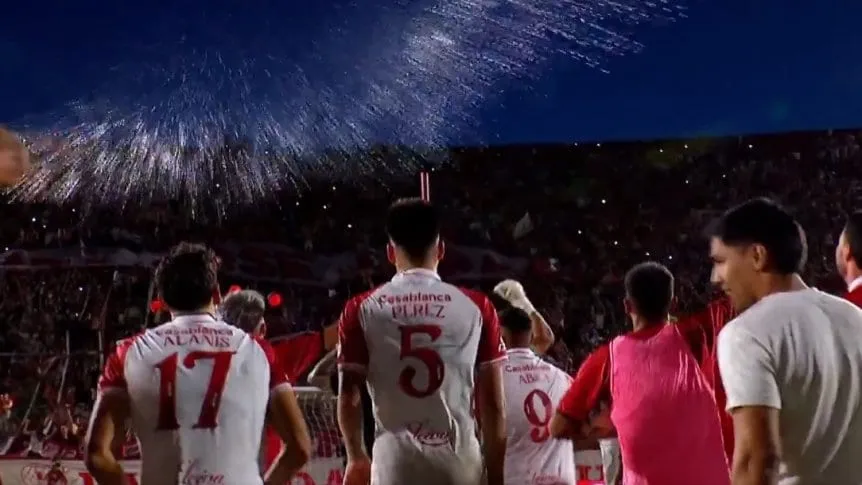 “Un minuto de silencio…”: Los festejos de Huracán tras ganarle el clásico a San Lorenzo